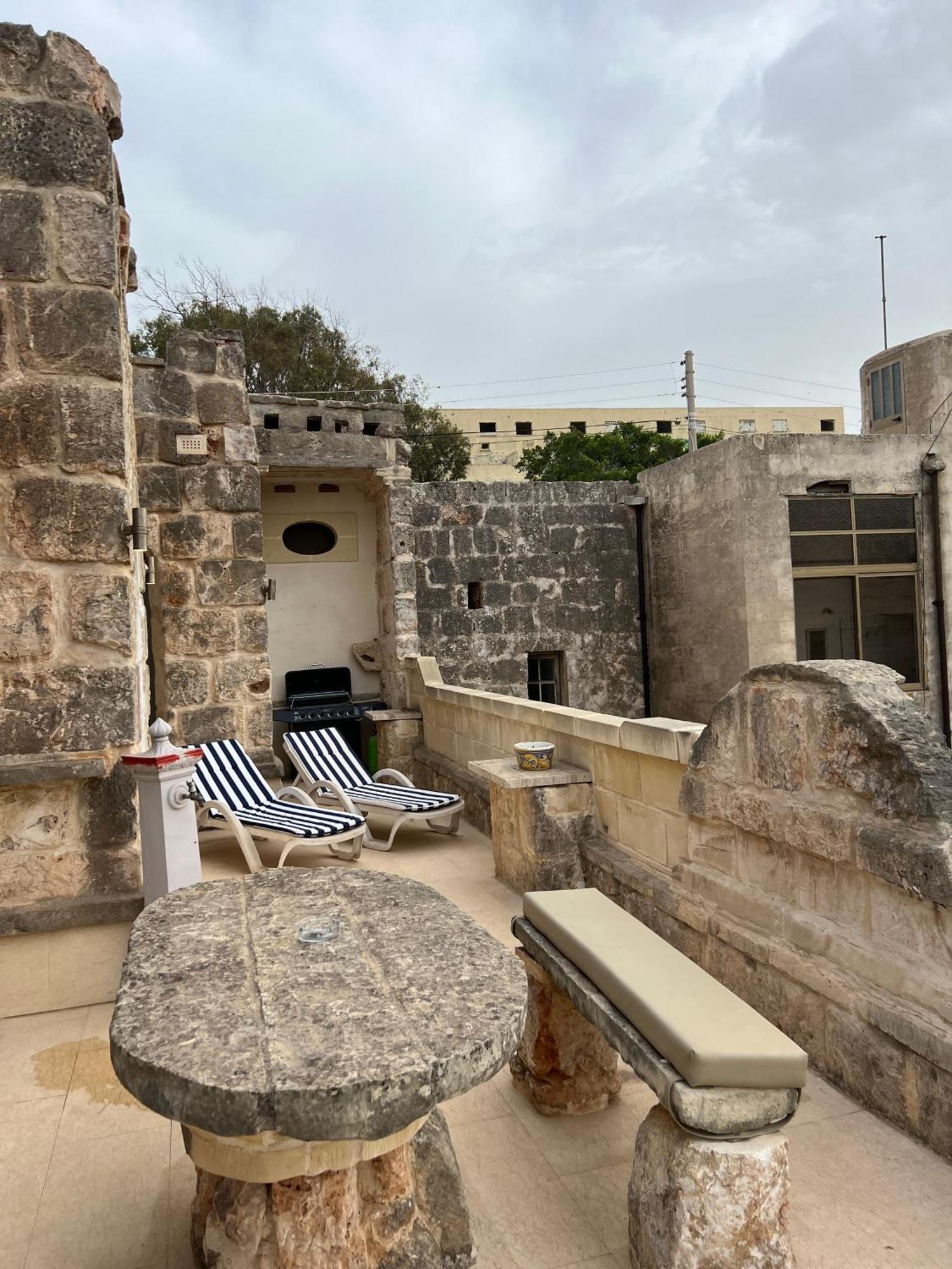 Traditional Maltese Home By Ma Properties خليج سانت بول المظهر الخارجي الصورة